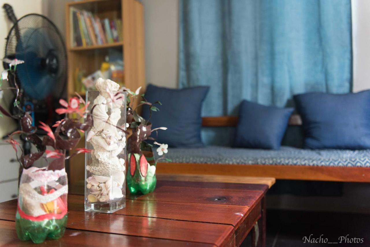 Footprints Homestay (Adults Only) General Luna  Esterno foto