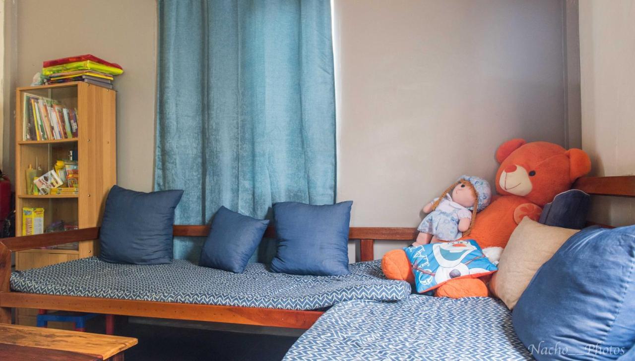 Footprints Homestay (Adults Only) General Luna  Esterno foto