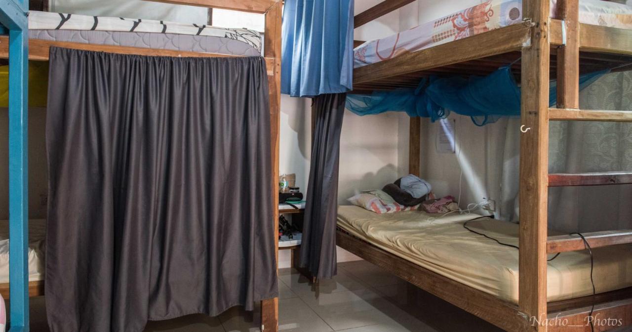 Footprints Homestay (Adults Only) General Luna  Esterno foto